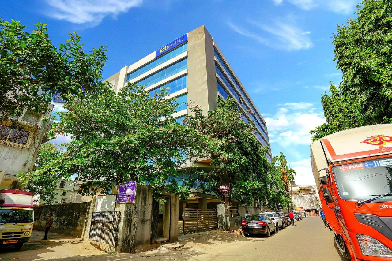 Fabhotel Royal International Mumbai Exterior foto
