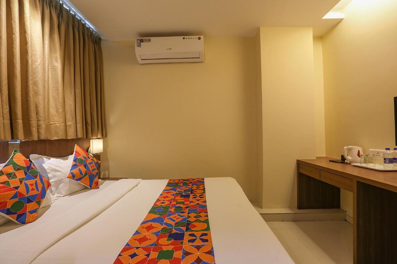 Fabhotel Royal International Mumbai Exterior foto